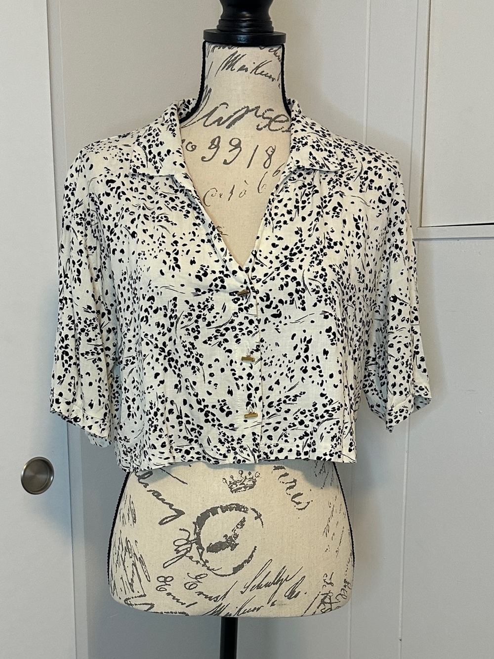 Kirious Los Angeles Cropped Shirt Animal Print Rayon Linen Blend Size L
